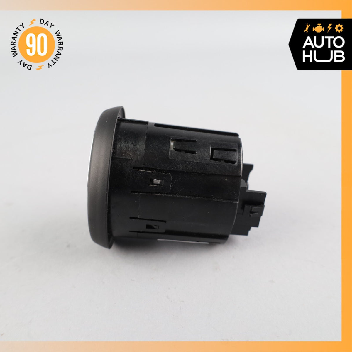 17-20 Maserati Levante M161 Center Dashboard Analog Clock OEM 64k - photo 3