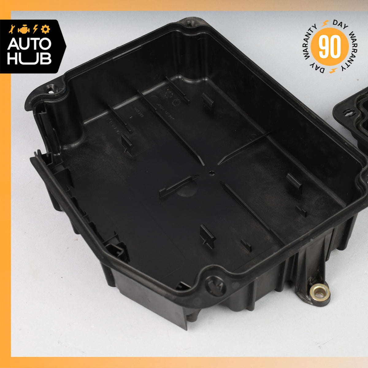 04-19 Maserati Quattroporte M139 Engine Fusebox Control Module Bay Cover OEM - photo 7