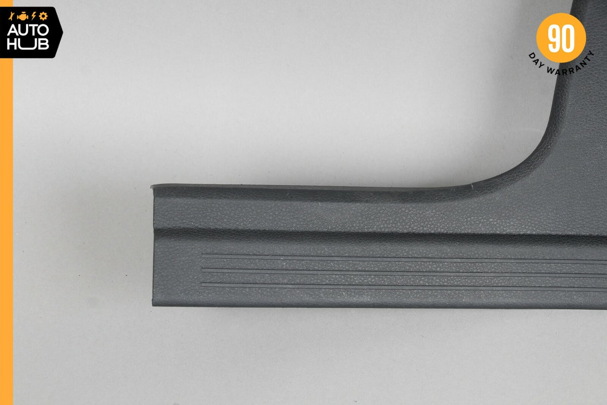 10-18 Mercedes W212 E400 CLS550 E350 Rear Left Side Rail Cover Black OEM 36k - photo 2