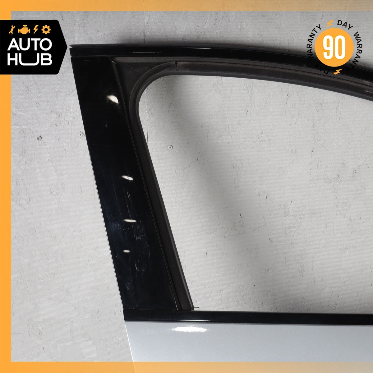15-25 Porsche Macan 95B GTS Front Right Passenger Side Door Shell Silver OEM 44k - photo 3