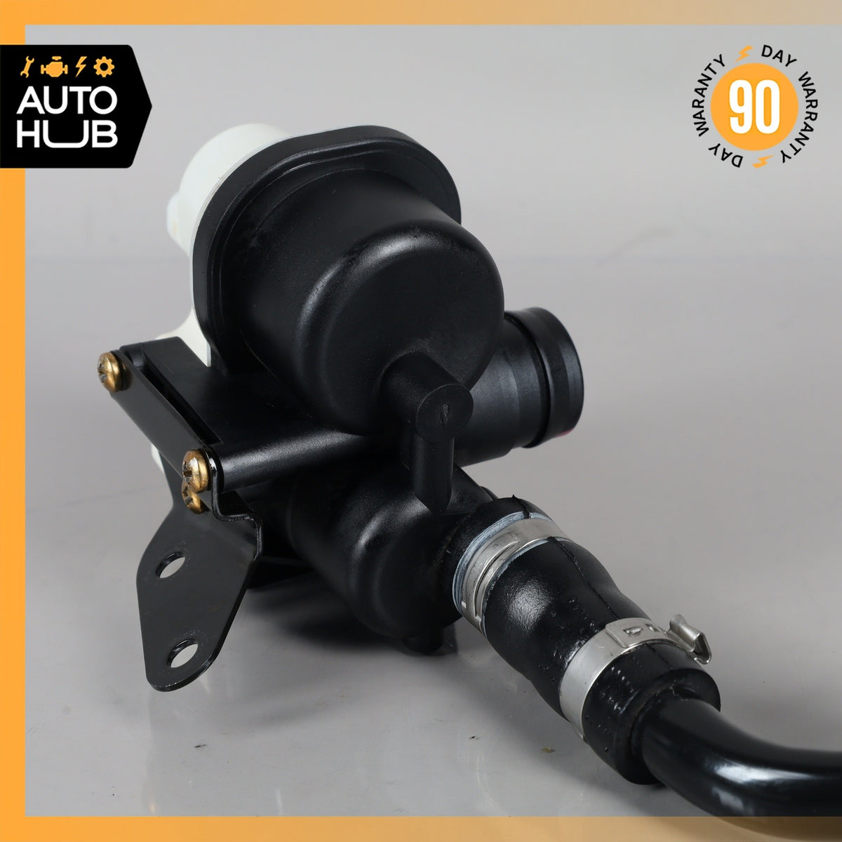 Maserati Quattroporte M139 Evap Fuel Leak Detection Pump w / Hose OEM 84k - photo 4
