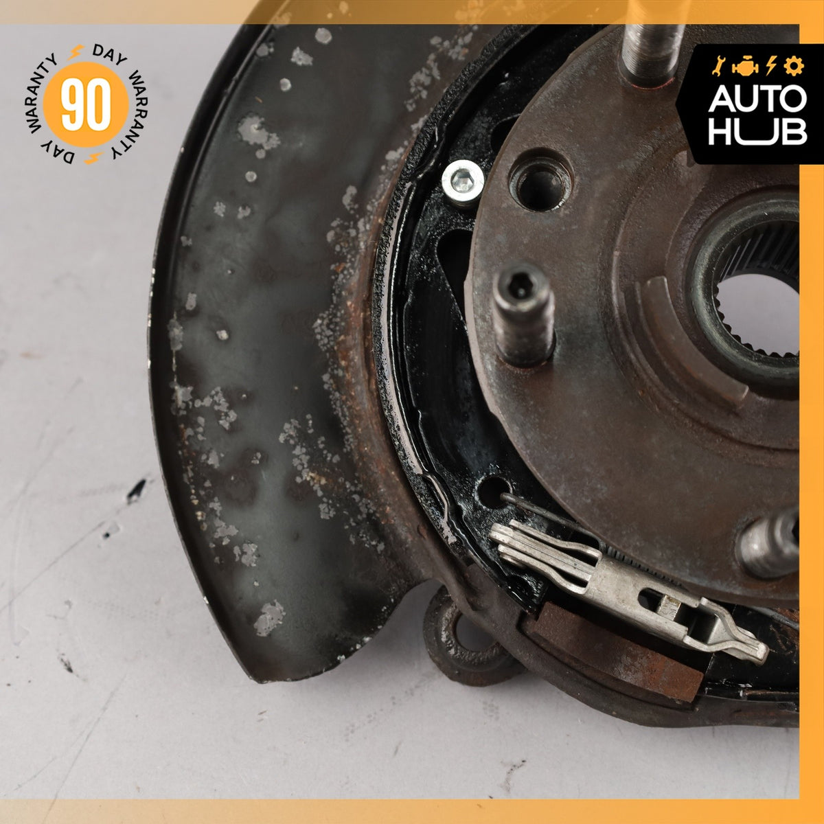 Porsche Cayenne 955 Rear Right Side Spindle Knuckle Hub w/ Shield OEM - photo 3