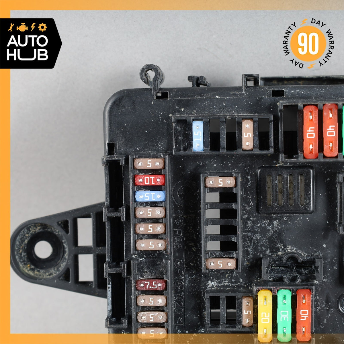 12-18 BMW F30 320i 328i 335i M3 Rear Trunk Power Distribution Fuse Relay Box OEM - photo 2