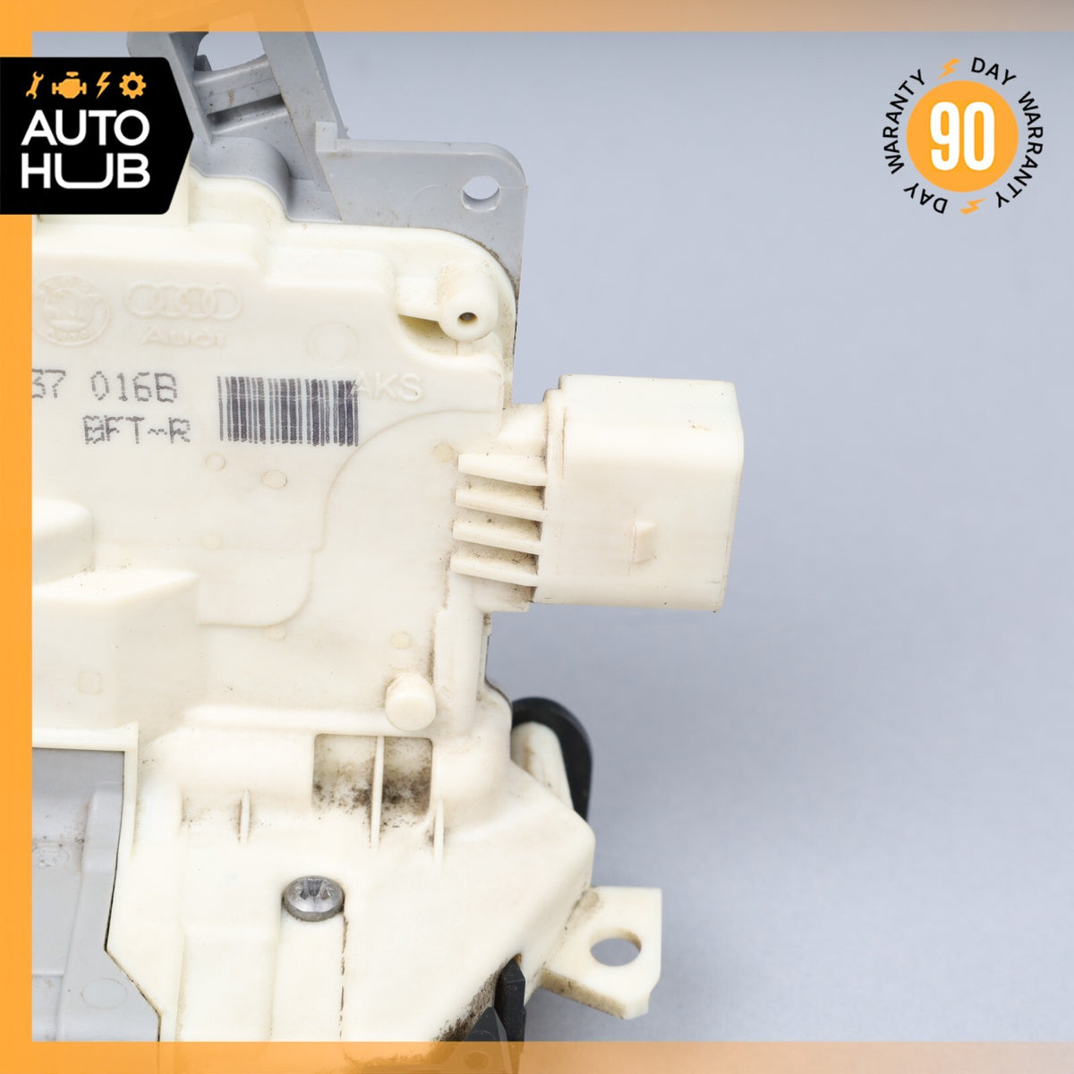 11-18 Porsche Cayenne 958 Front Right PassengerSide Door Lock Latch Actuator OEM - photo 3