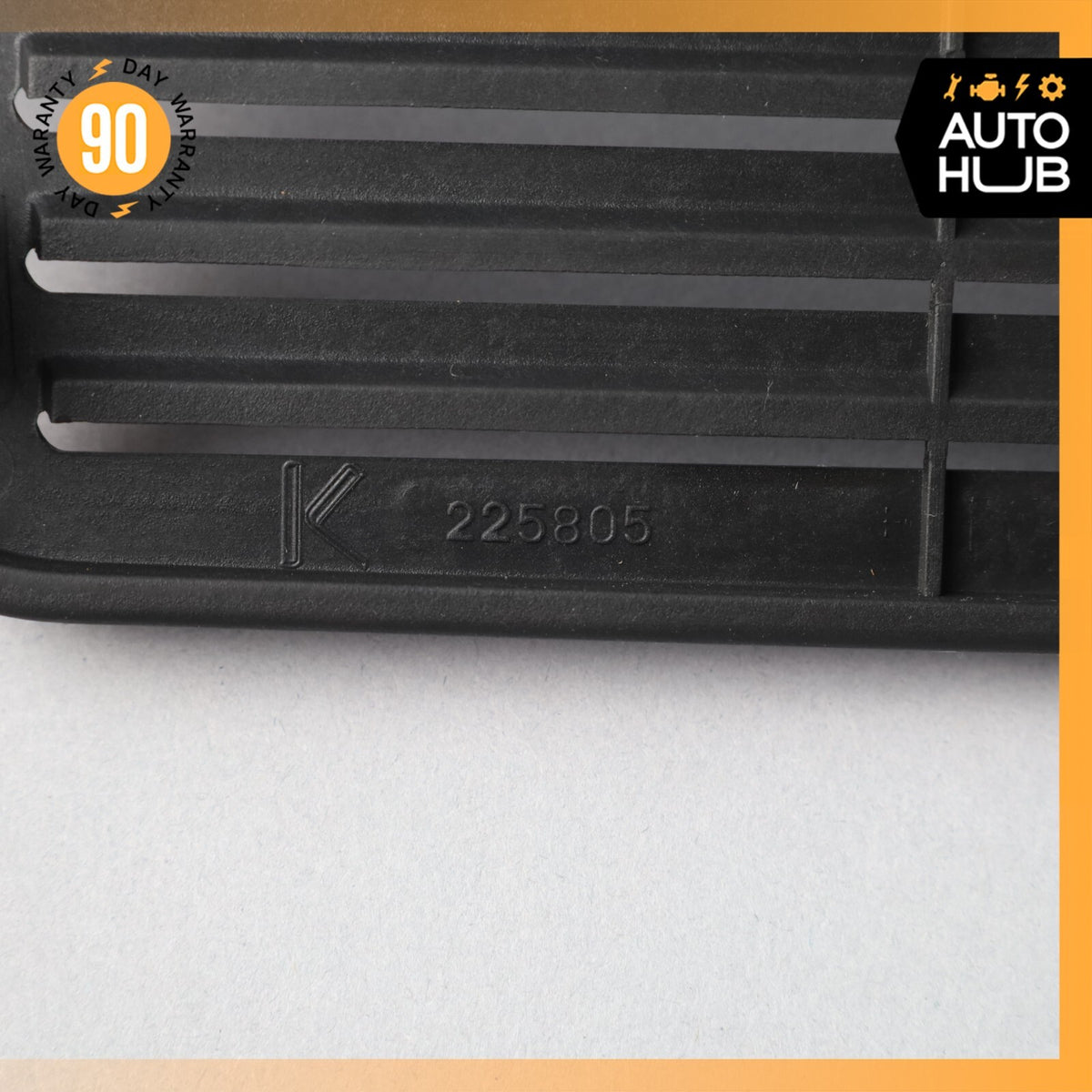 03-19 Maserati Quattroporte M139 Dash Dashboard Vent Grille Cover w/ Sensor OEM - photo 11