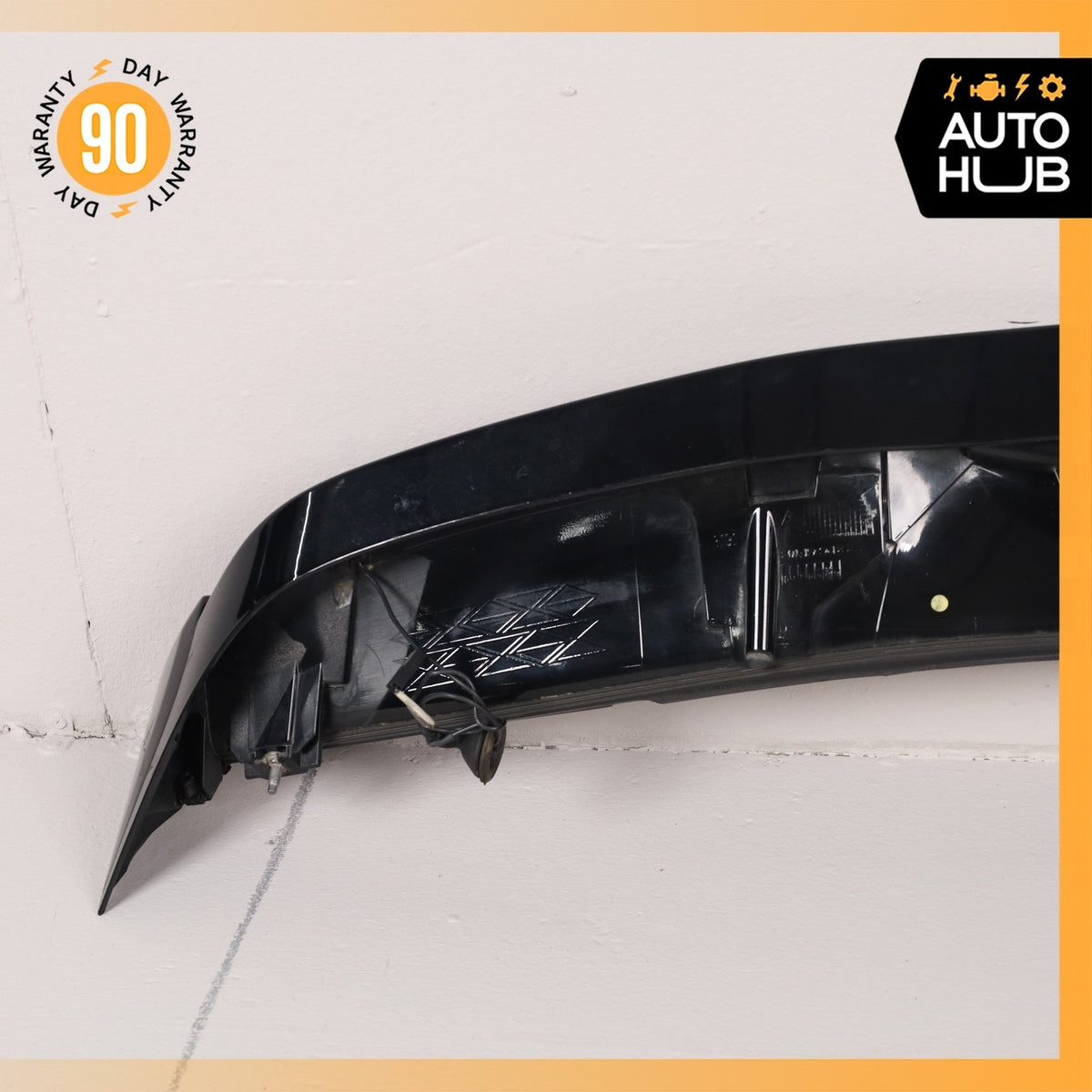 12-14 Porsche Cayenne 958 Trunk Lid Molding Trim Spoiler Wing w/ Light OEM - photo 12