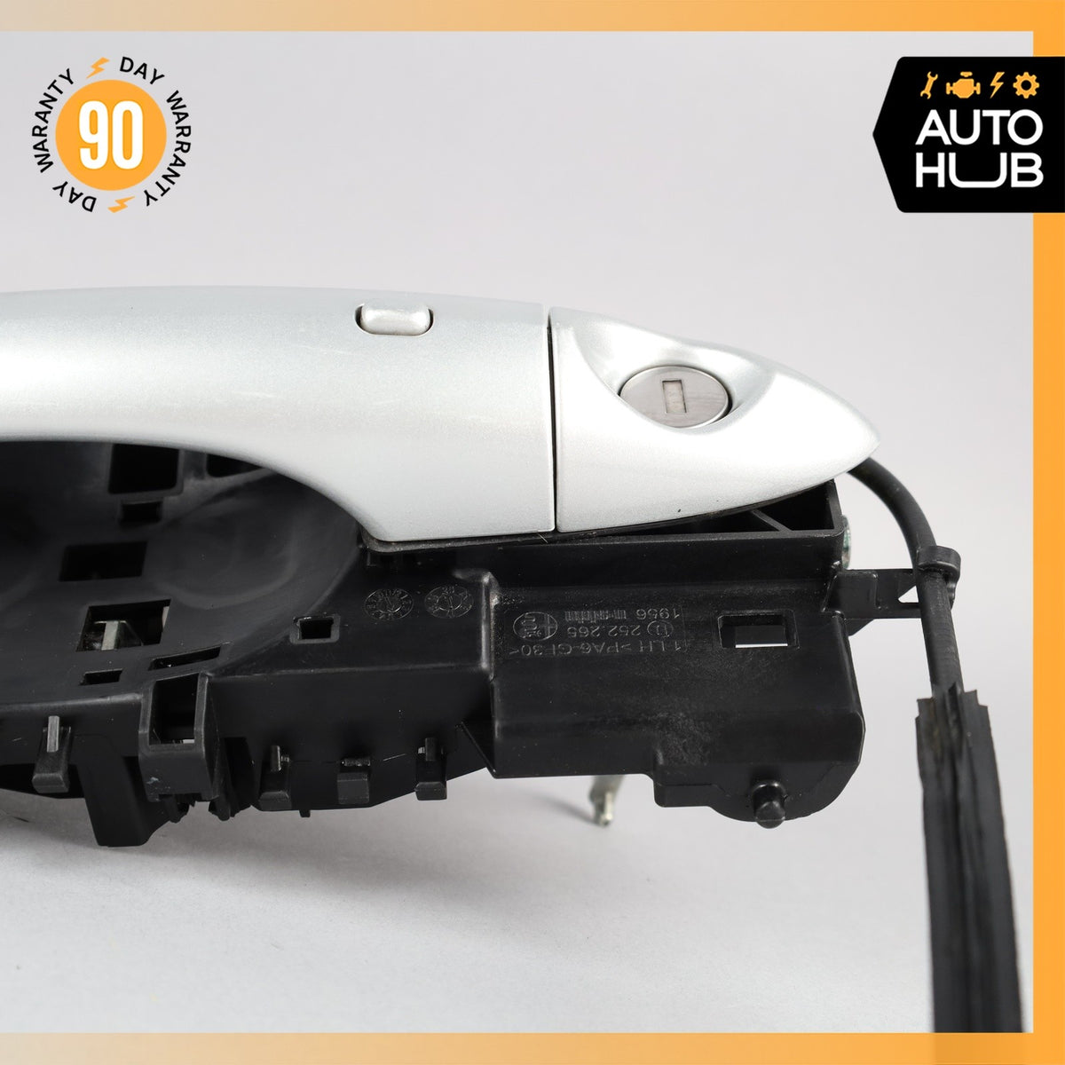 17-26 Alfa Romeo 952 Giulia Front Left Side Exterior Door Handle OEM - photo 14