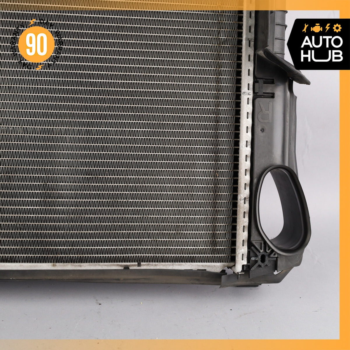 00-06 Mercedes W215 CL500 S500 Engine Cooling Water Radiator OEM - photo 8