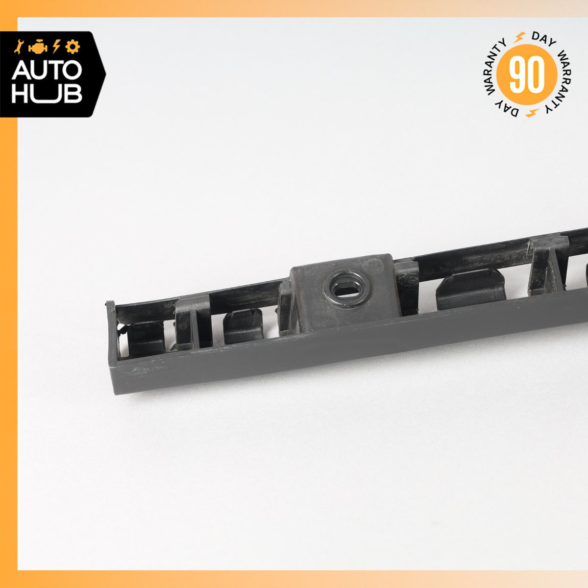 08-18 Maserati GranTurismo M145 Left Side Rocker Panel Side Skirt Bracket OEM - photo 8
