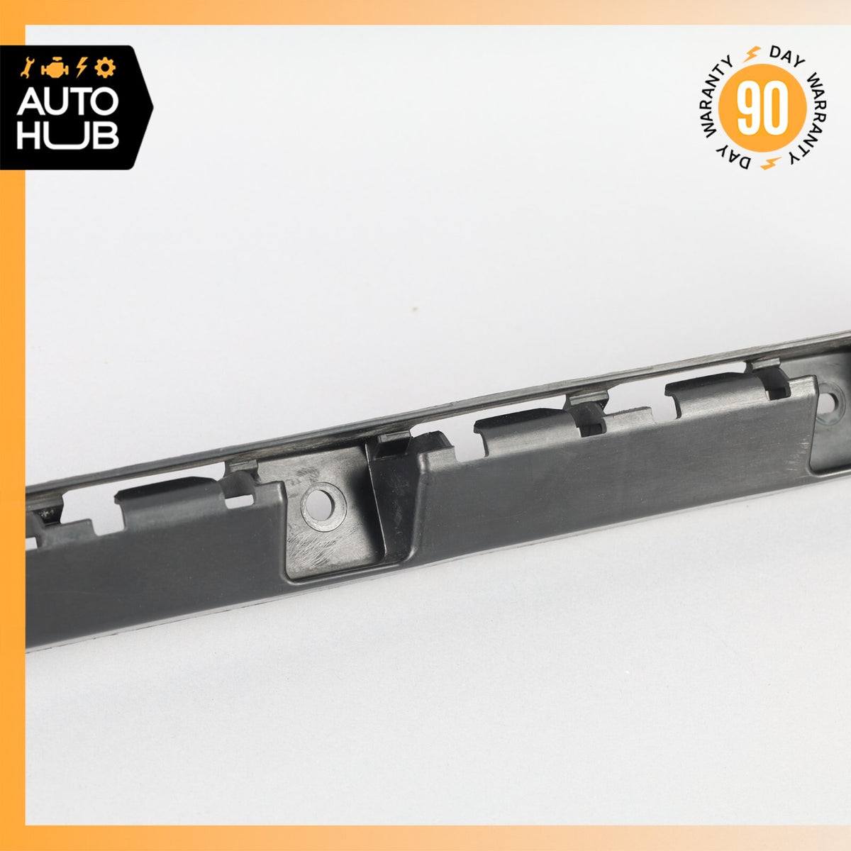08-18 Maserati GranTurismo M145 Left Side Rocker Panel Side Skirt Bracket OEM - photo 4