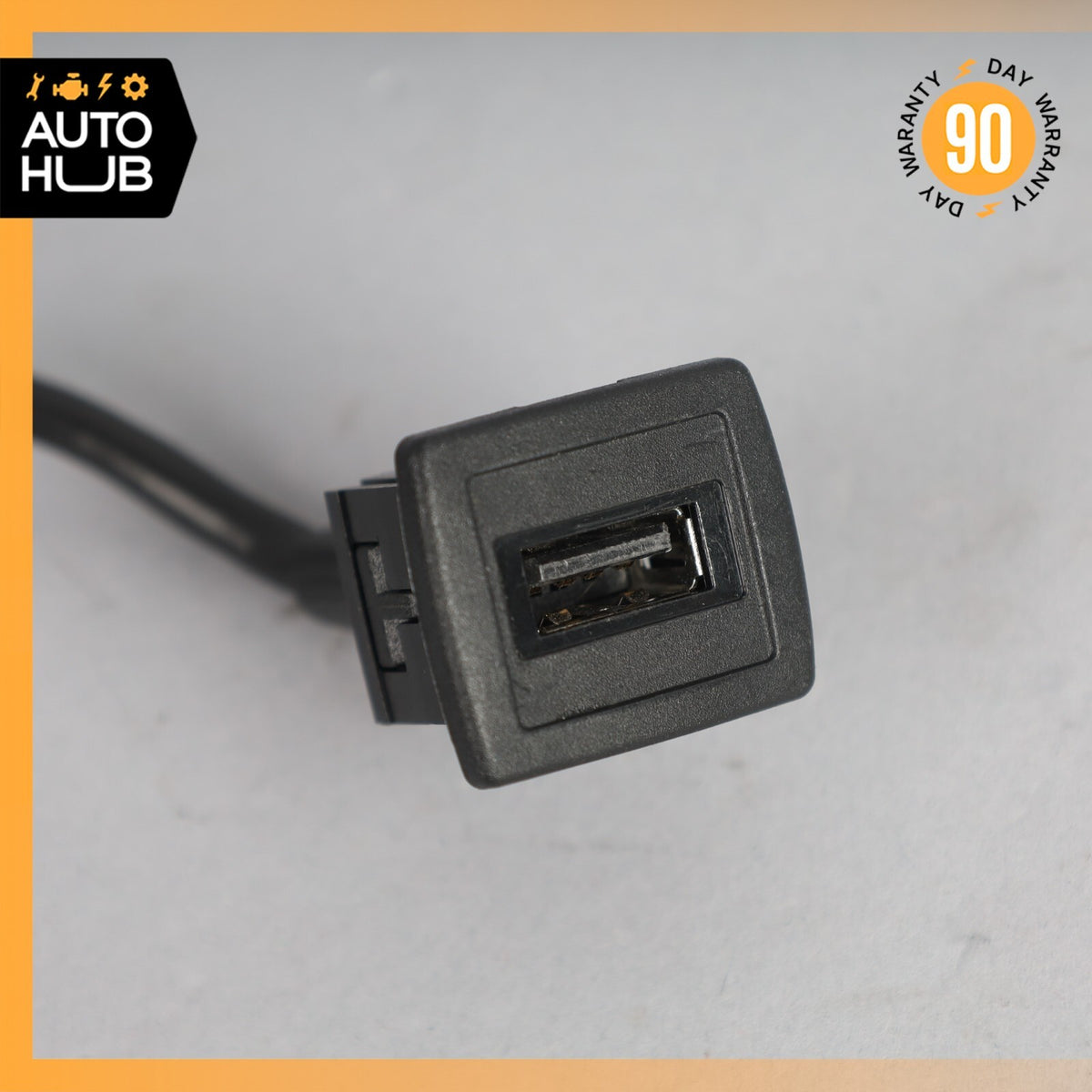 10-16 Mercedes W204 C300 SLK250 E400 Center Console USB Wiring Adapter OEM - photo 2