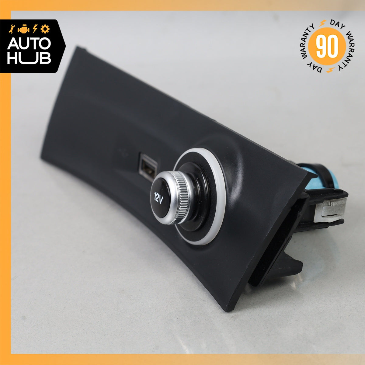 17-23 Alfa Romeo 949 Stelvio Dashboard Socket USB Port OEM 71k - photo 5