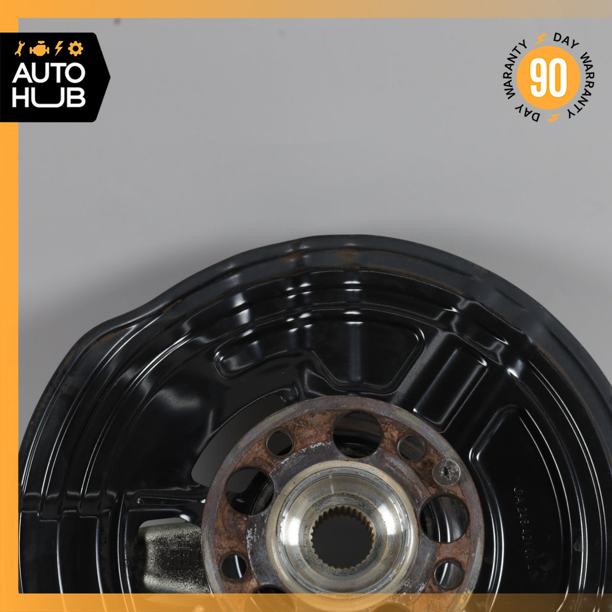 Mercedes W242 B250e Front Right Side Spindle Knuckle Hub OEM - photo 4