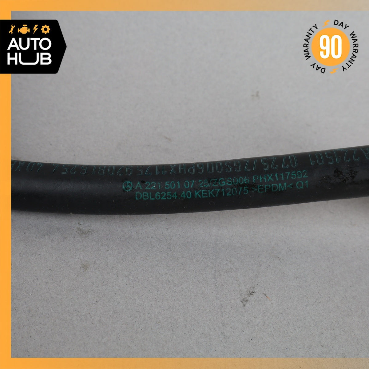 Mercedes W221 S600 Upper Radiator Cooling Hose Pipe 2215010725 OEM - photo 4