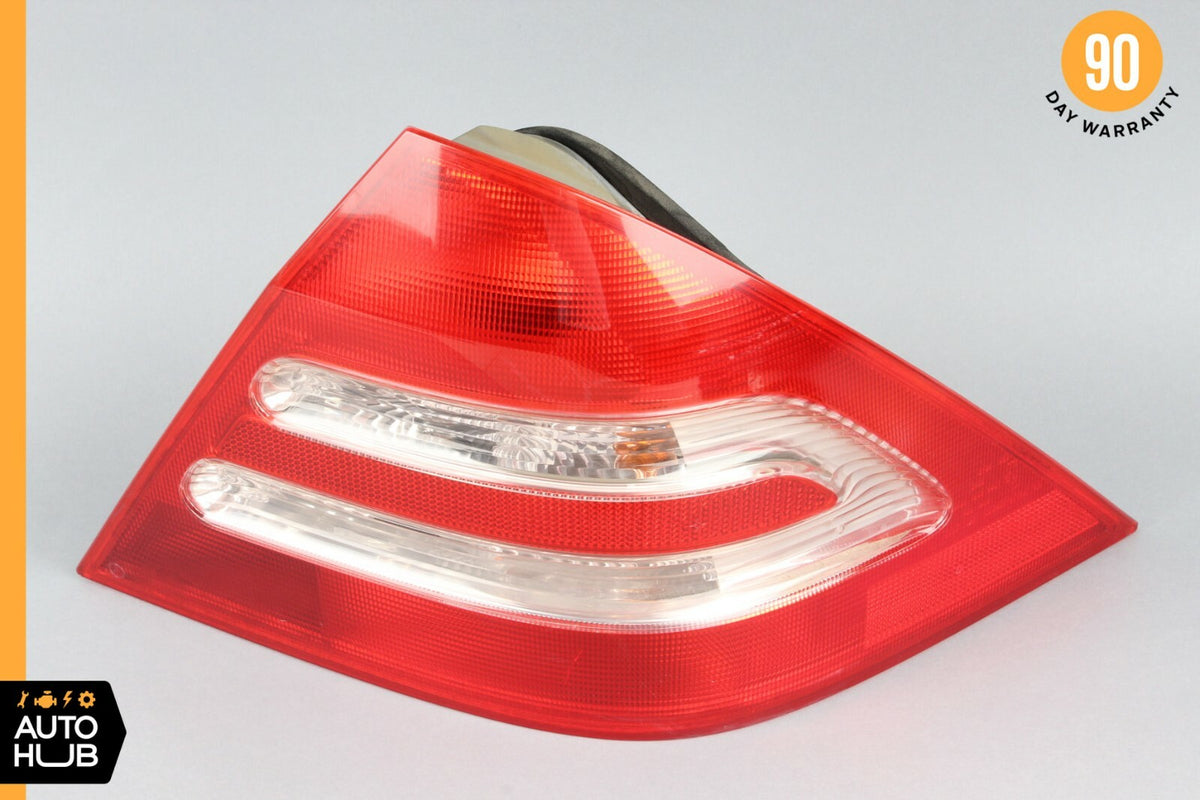 01-04 Mercedes W203 C230 C320 C32 Tail Light Lamp Rear Right Passenger Side OEM - photo 1