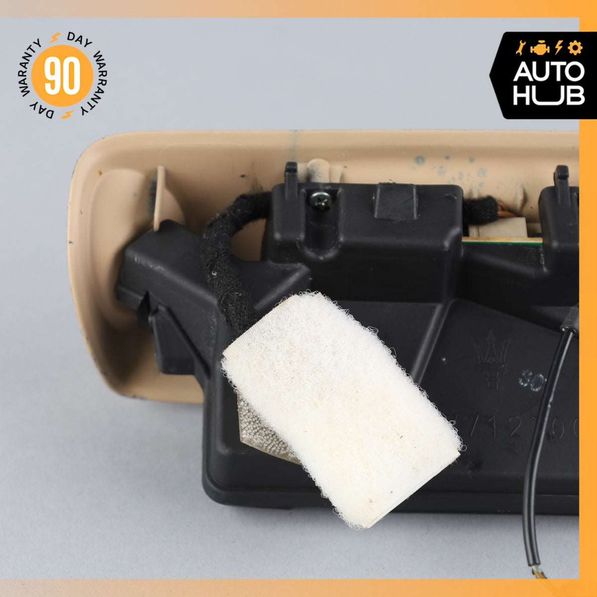 08-10 Maserati GranTurismo M145 Overhead Console Trim Switch OEM - photo 11