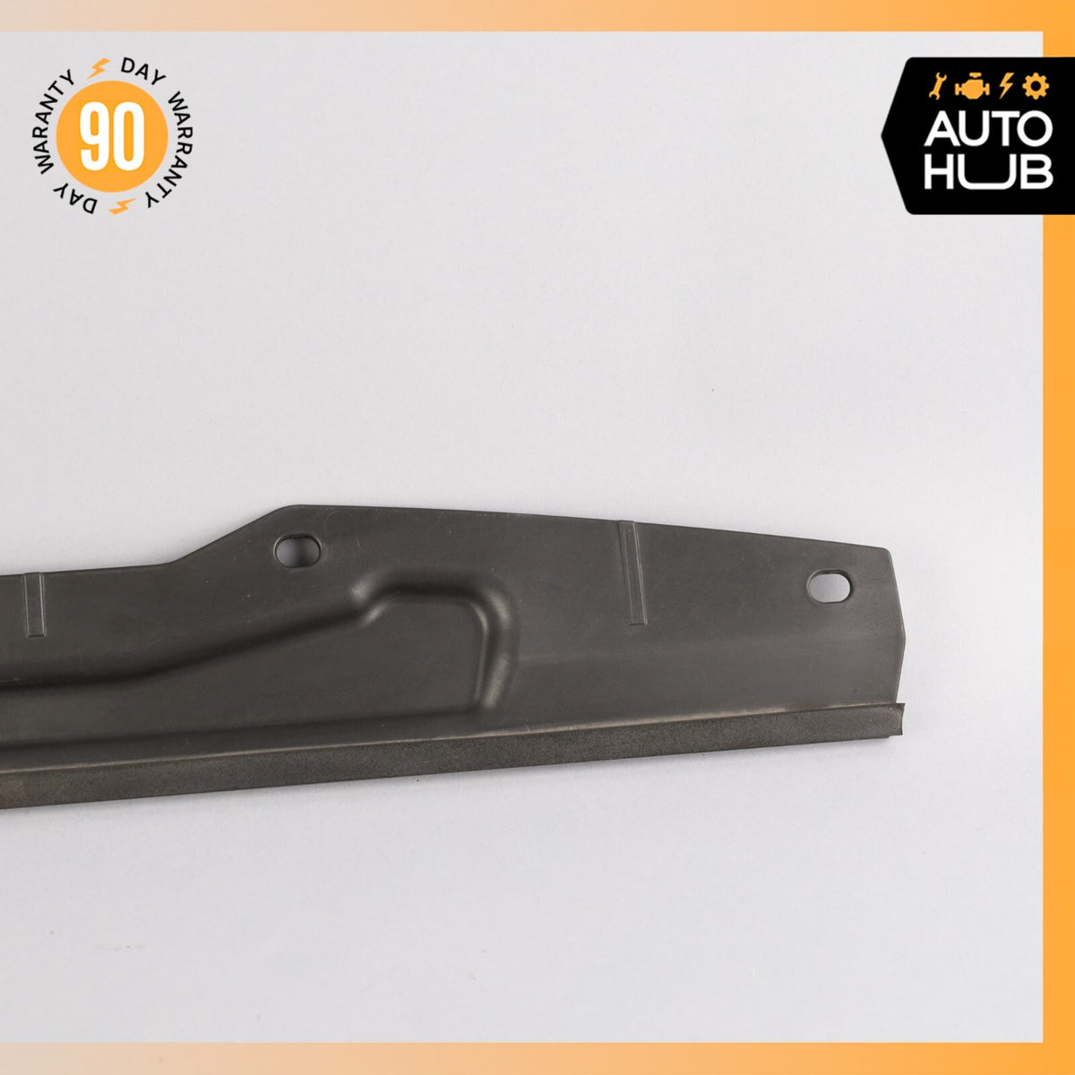 Maserati Quattroporte M156 S Front Radiator Air Duct Shield 670009288 OEM - photo 3