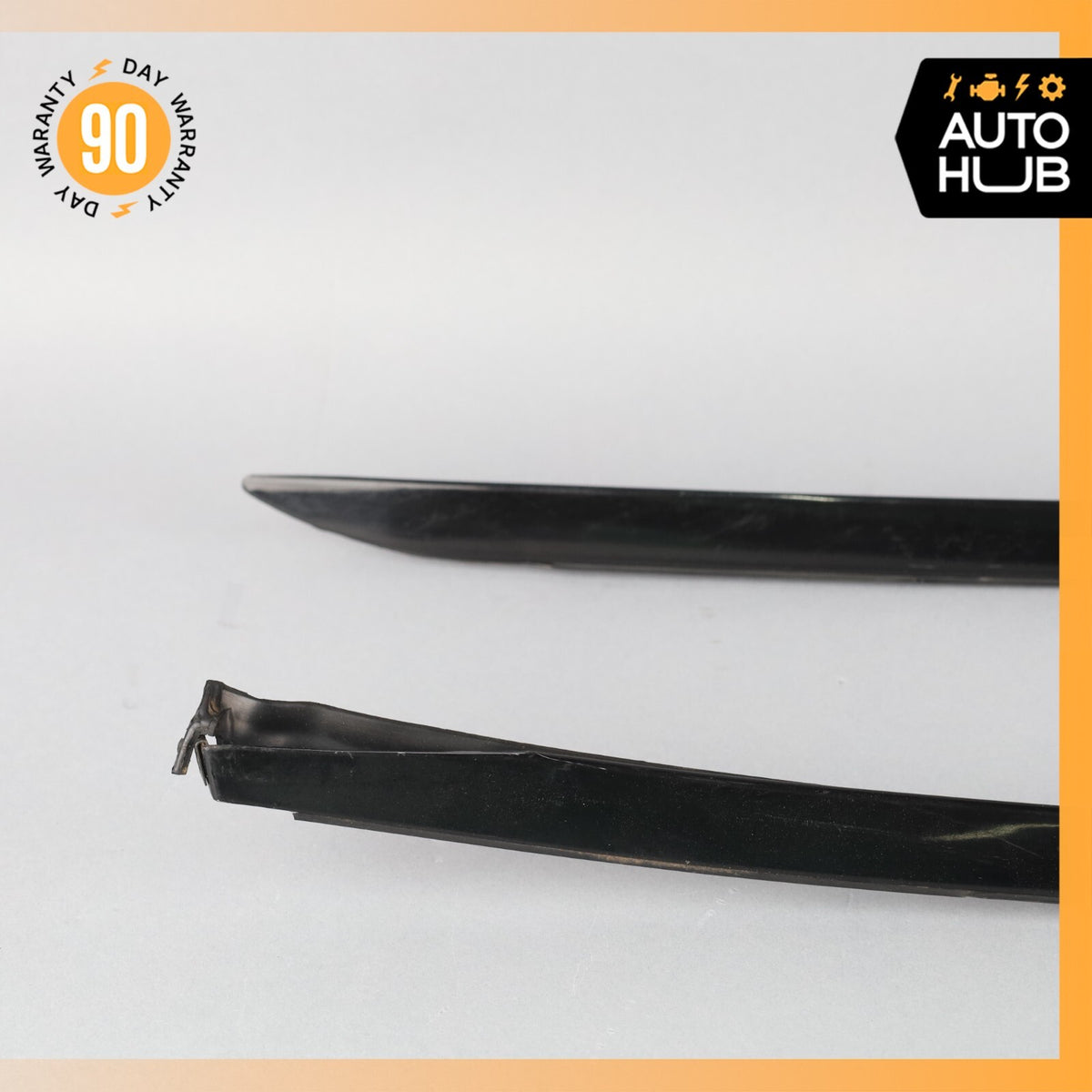 06-13 Bentley Continental Flying Spur Left & Right Windshield Seal Set OEM 53k - photo 3