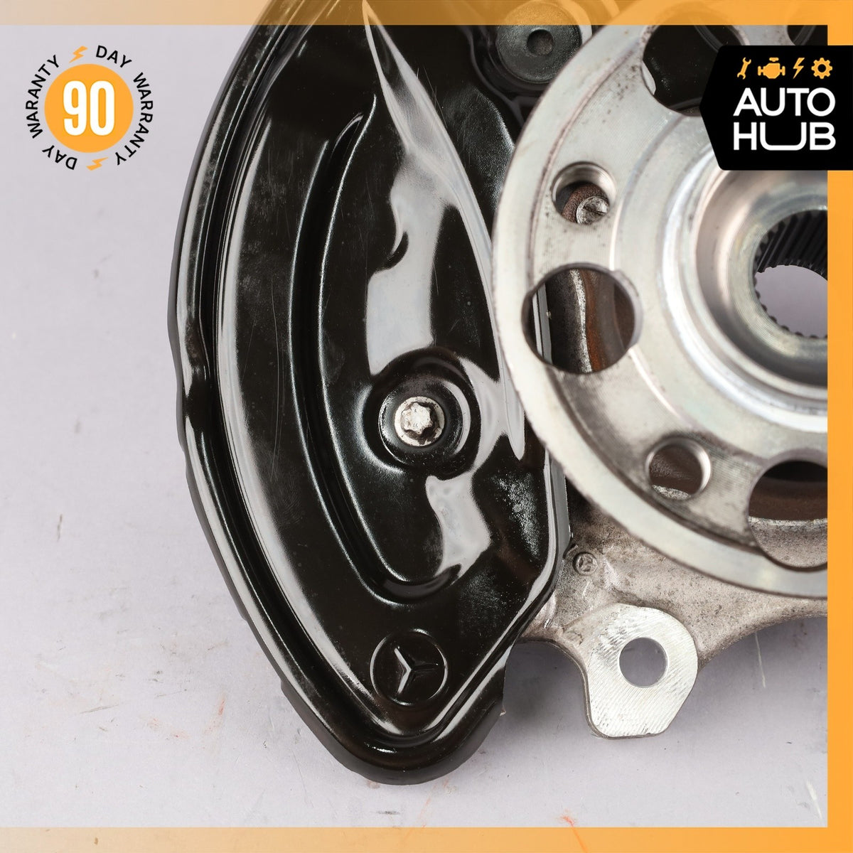 Mercedes W213 E43 AMG Rear Right Side Spindle Knuckle Hub OEM - photo 3