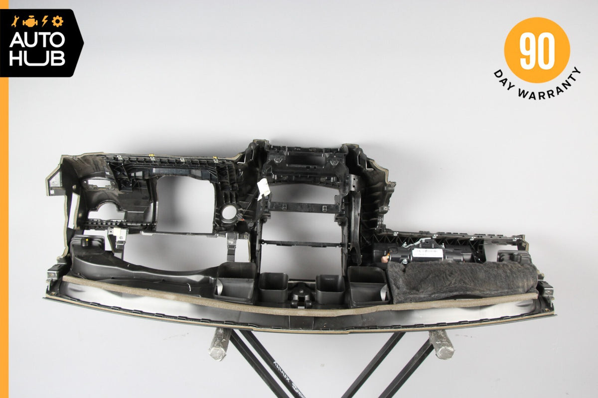 08-11 Mercedes W204 C300 C350 Dashboard Dash Board Panel Assembly w/ Airbag OEM - photo 8