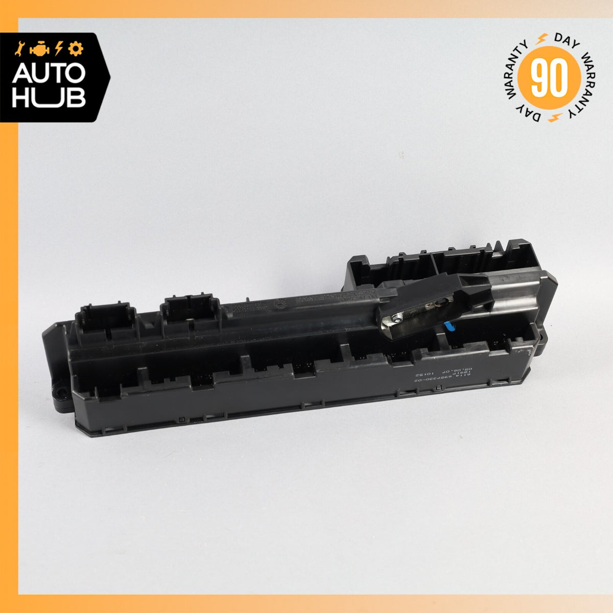 2007 BMW E64 650i Front Dash Power Distribution Fuse Relay Box OEM 65k - photo 8