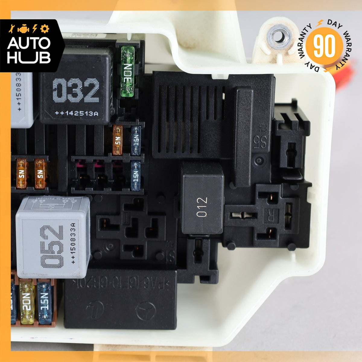 15-21 Mercedes W205 C300 C63 AMG Front Engine Fuse Relay Box Housing OEM - photo 13