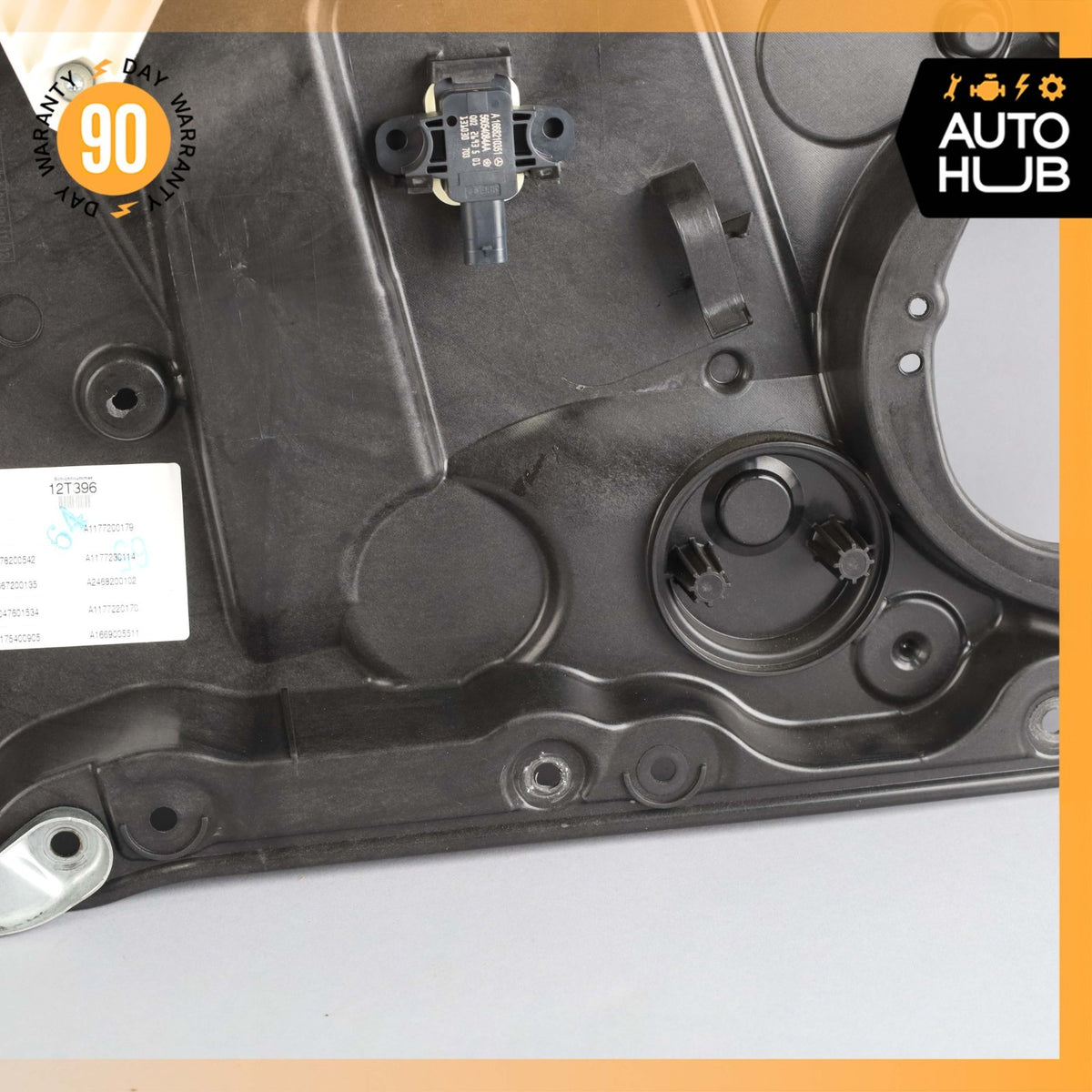 Mercedes W117 CLA45 AMG Front Left Driver Side Door Window Regulator Motor OEM - photo 5