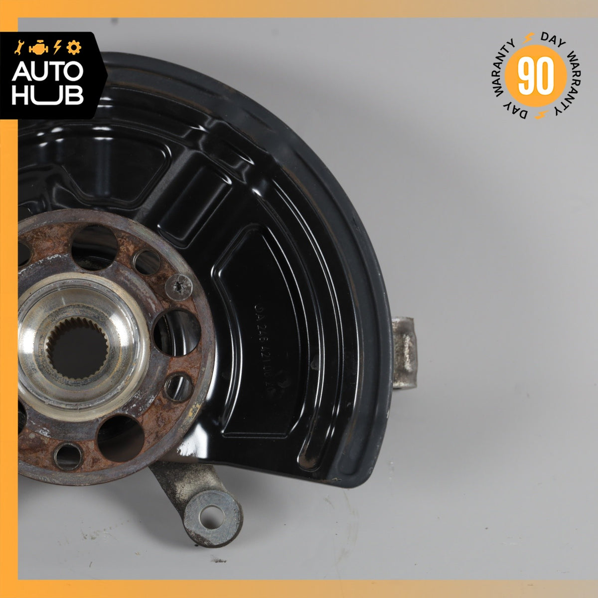 Mercedes W242 B250e Front Right Side Spindle Knuckle Hub OEM - photo 5
