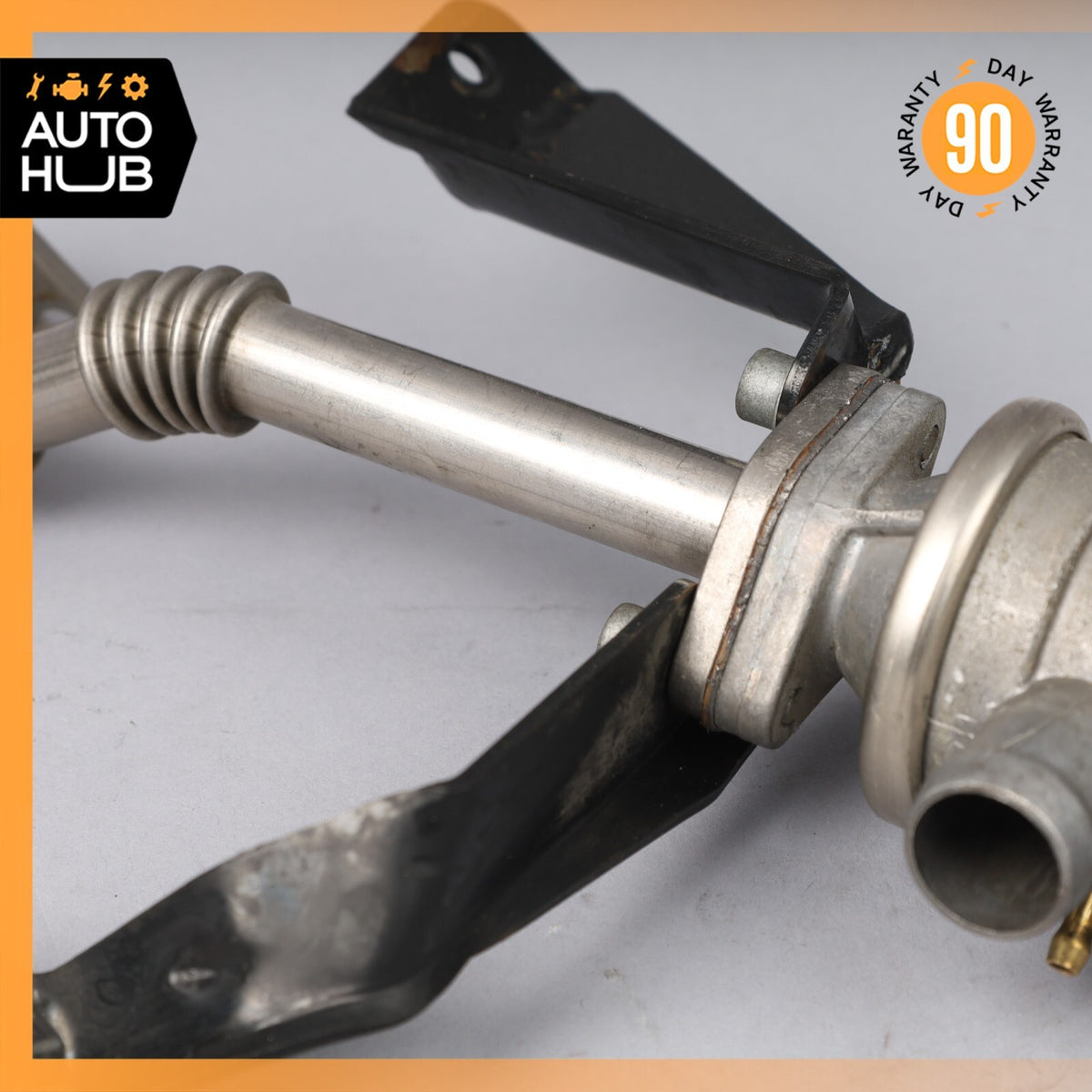 05-07 Maserati Quattroporte M139 Right Air Pump Check Valve EGR w/ Line OEM 79k - photo 3