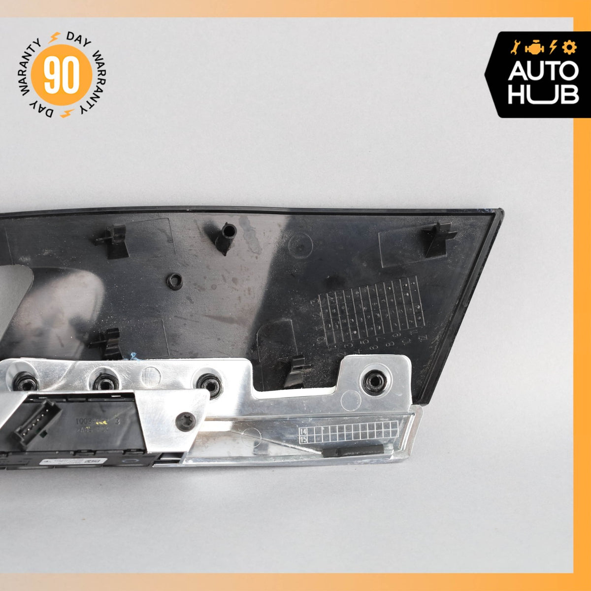Porsche Panamera 970 Front Right Door Panel Molding w/ Switch Piano Black OEM - photo 10