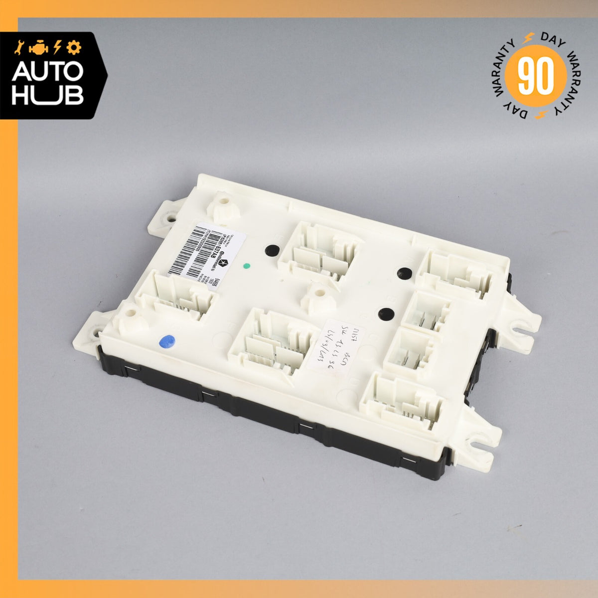 14-17 Maserati Ghibli M157 Body Control Module BCM OEM 51k - photo 2
