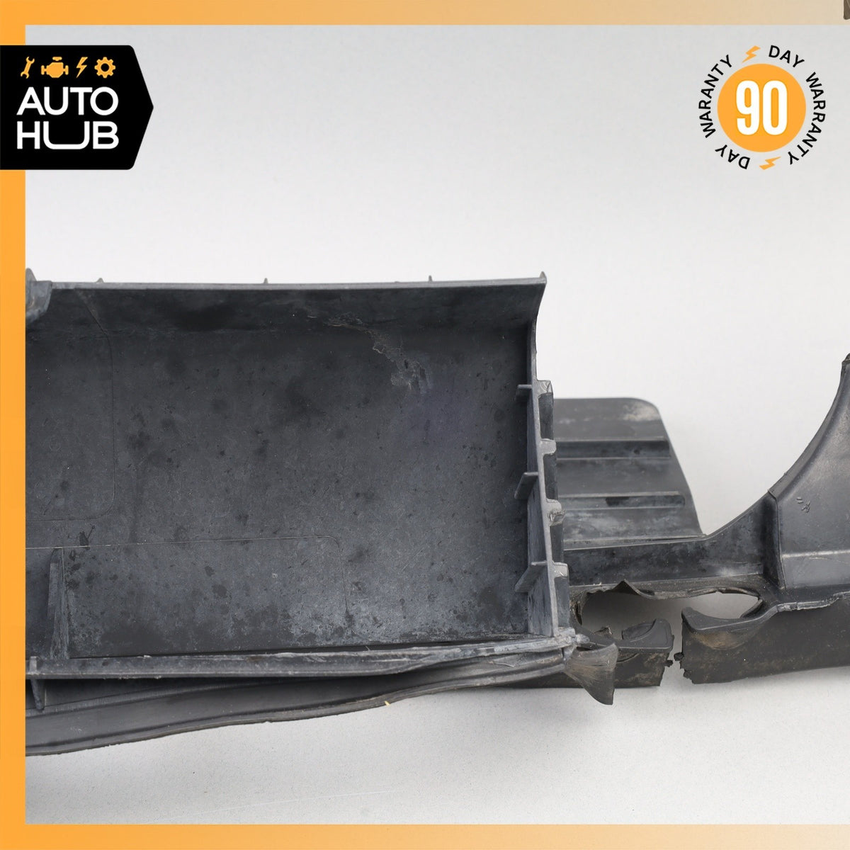 Mercedes W205 C300 Baffle Air Duct 2055050630 OEM - photo 11