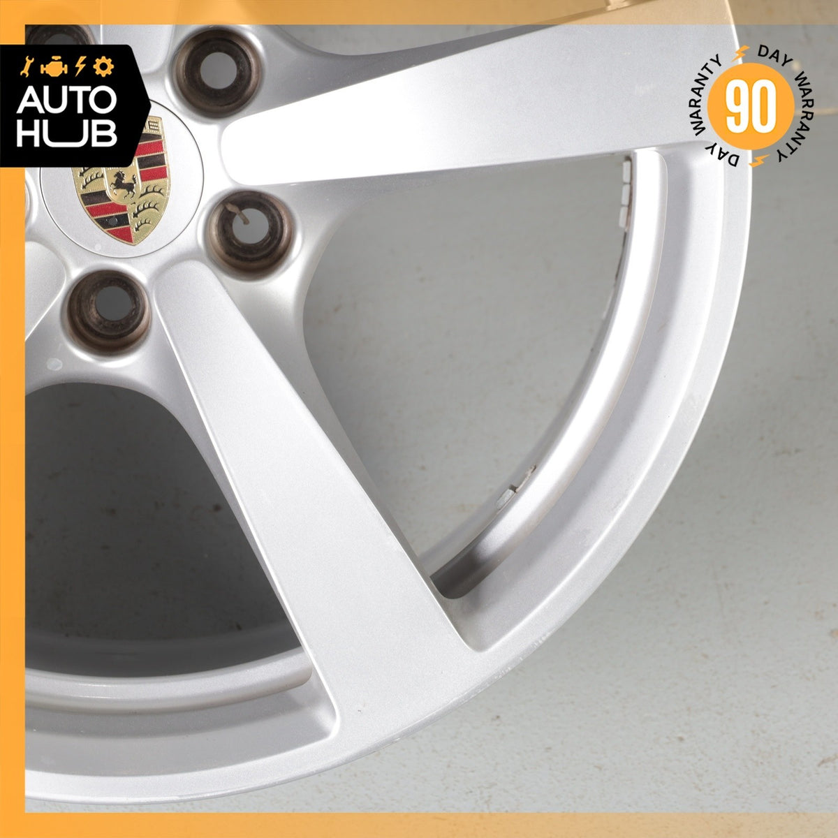 Porsche Macan 95B S 8 x 18 18" Front Wheel Rim Silver 95B601025AP OEM - photo 5