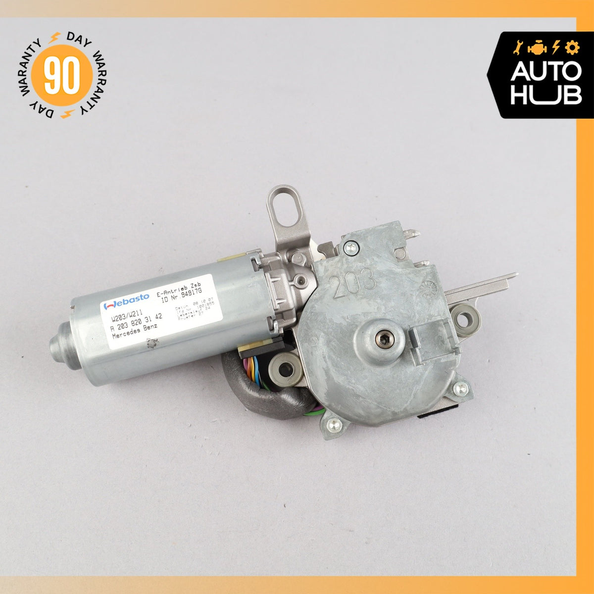 Mercedes W219 CLS550 Panoramic Sunroof Sun Roof Motor 2038203142 OEM - photo 1