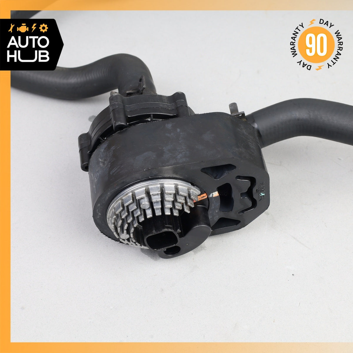 Mercedes W242 B250e Electric Water Pump w/ Pipe  2425000086 OEM - photo 3