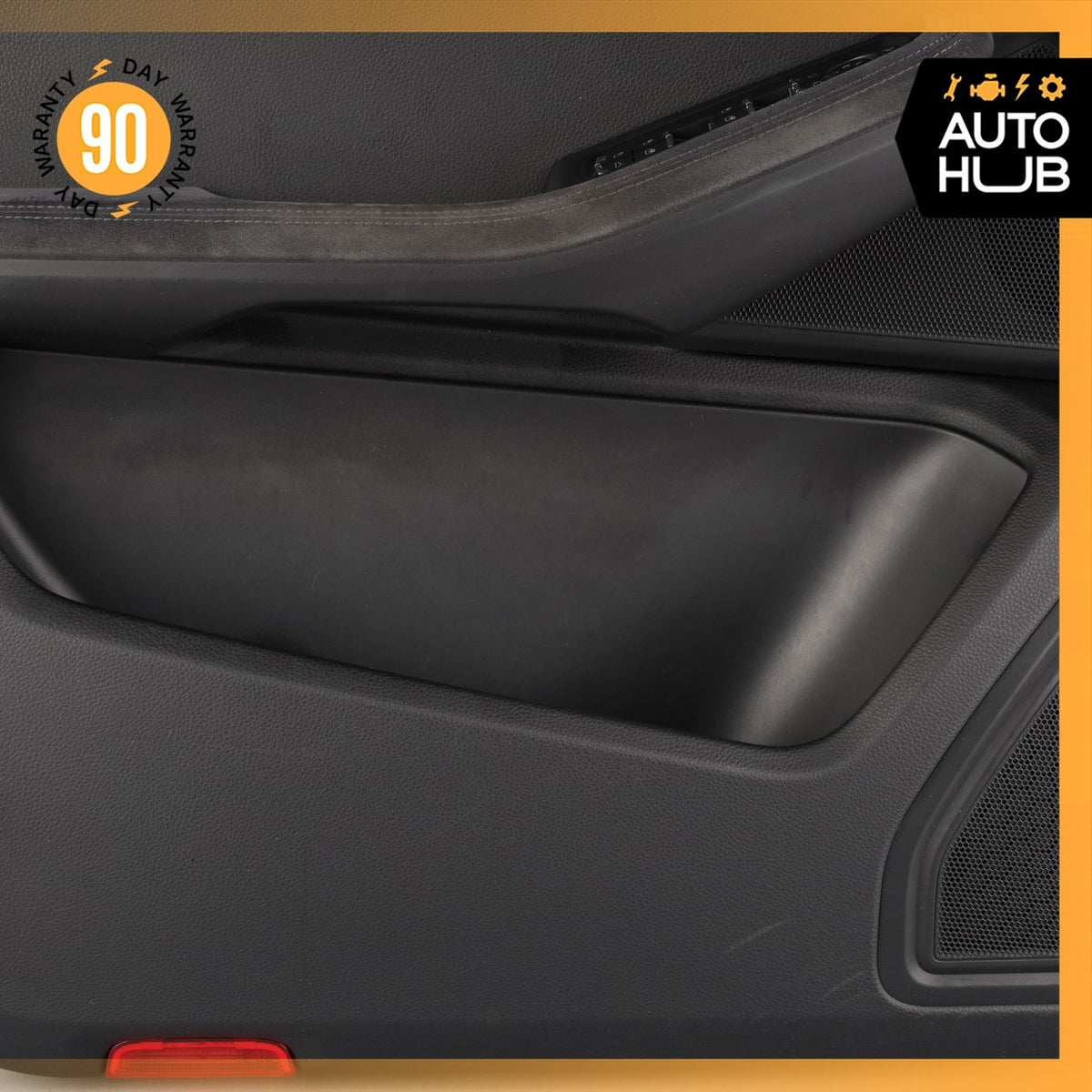 15-24 Porsche Macan 95B Front Left Driver Side Interior Door Panel Suede OEM 46k - photo 6