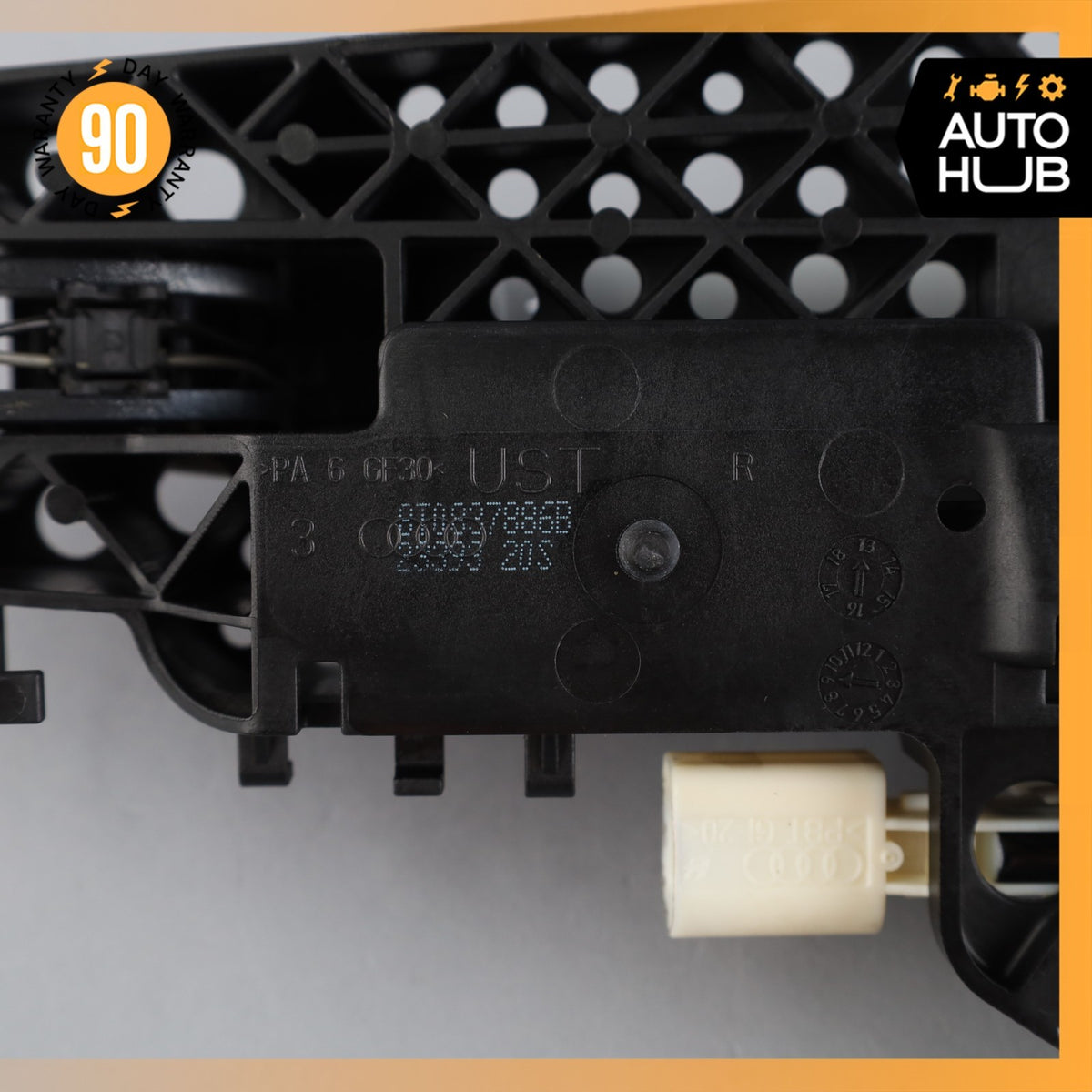 Audi S5 Right Passenger Exterior Door Handle w/ Keyless Go White 8T0837886B OEM - photo 10