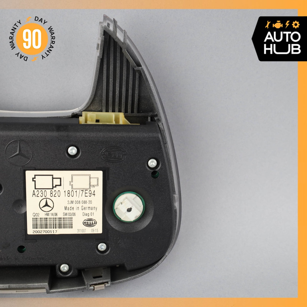 05-12 Mercedes R230 SL550 SL55 AMG Interior Overhead Dome Reading Light OEM - photo 9