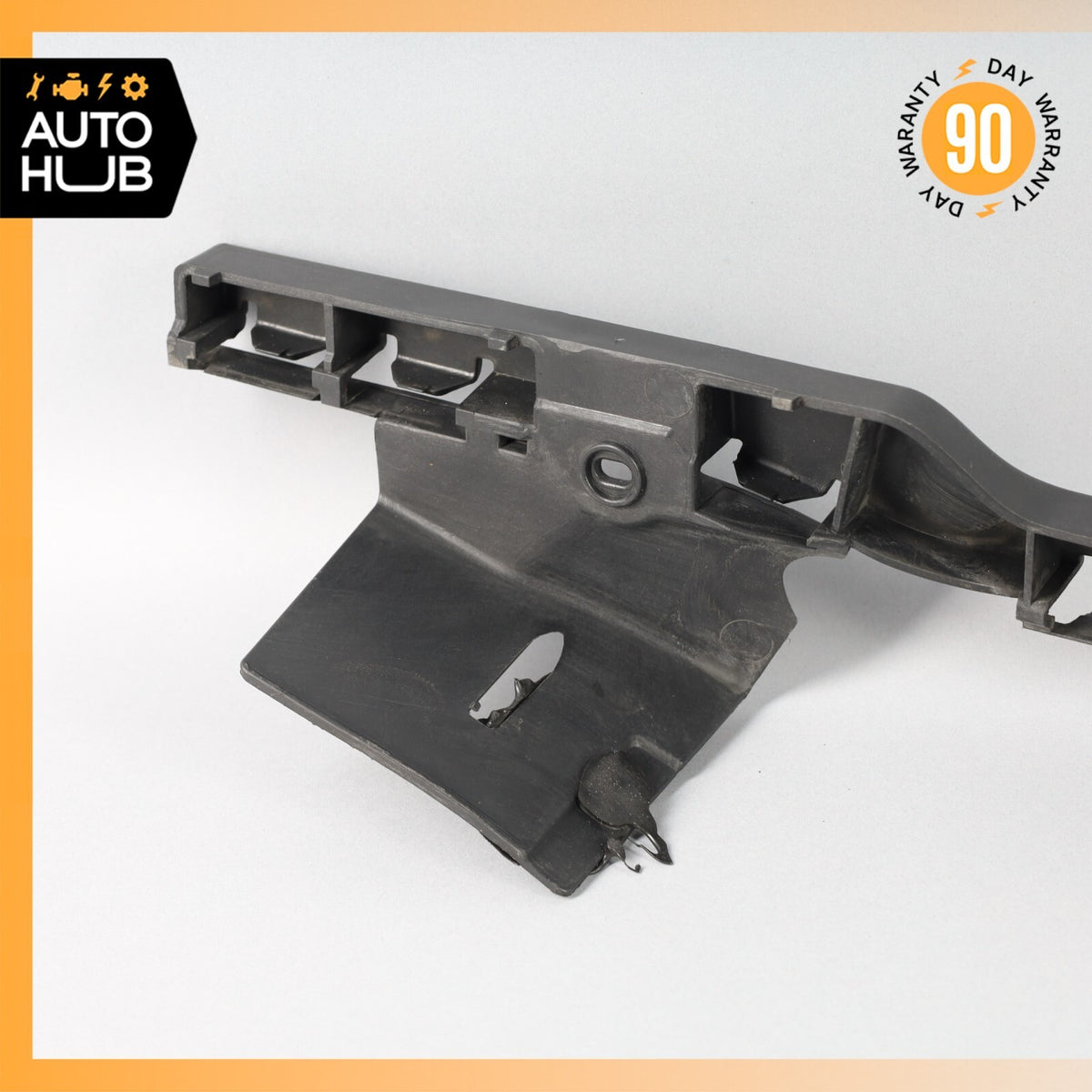 08-18 Maserati GranTurismo M145 Left Side Rocker Panel Side Skirt Bracket OEM - photo 11