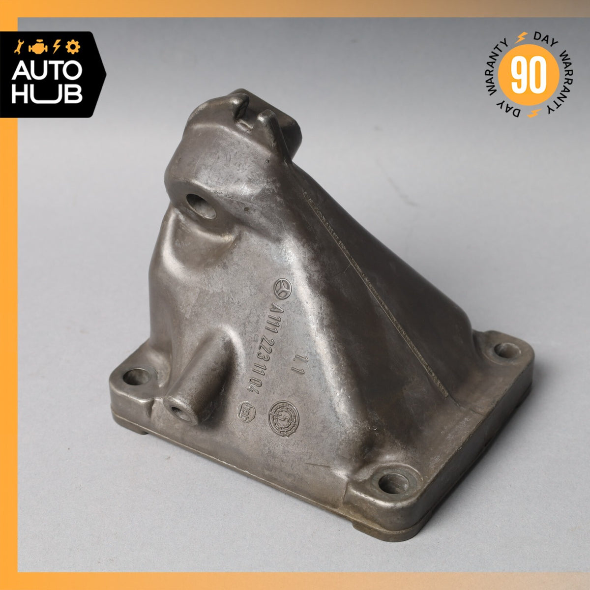 97-00 Mercedes R170 SLK230 M111 Engine Motor Right Side Mount Bracket OEM - photo 1