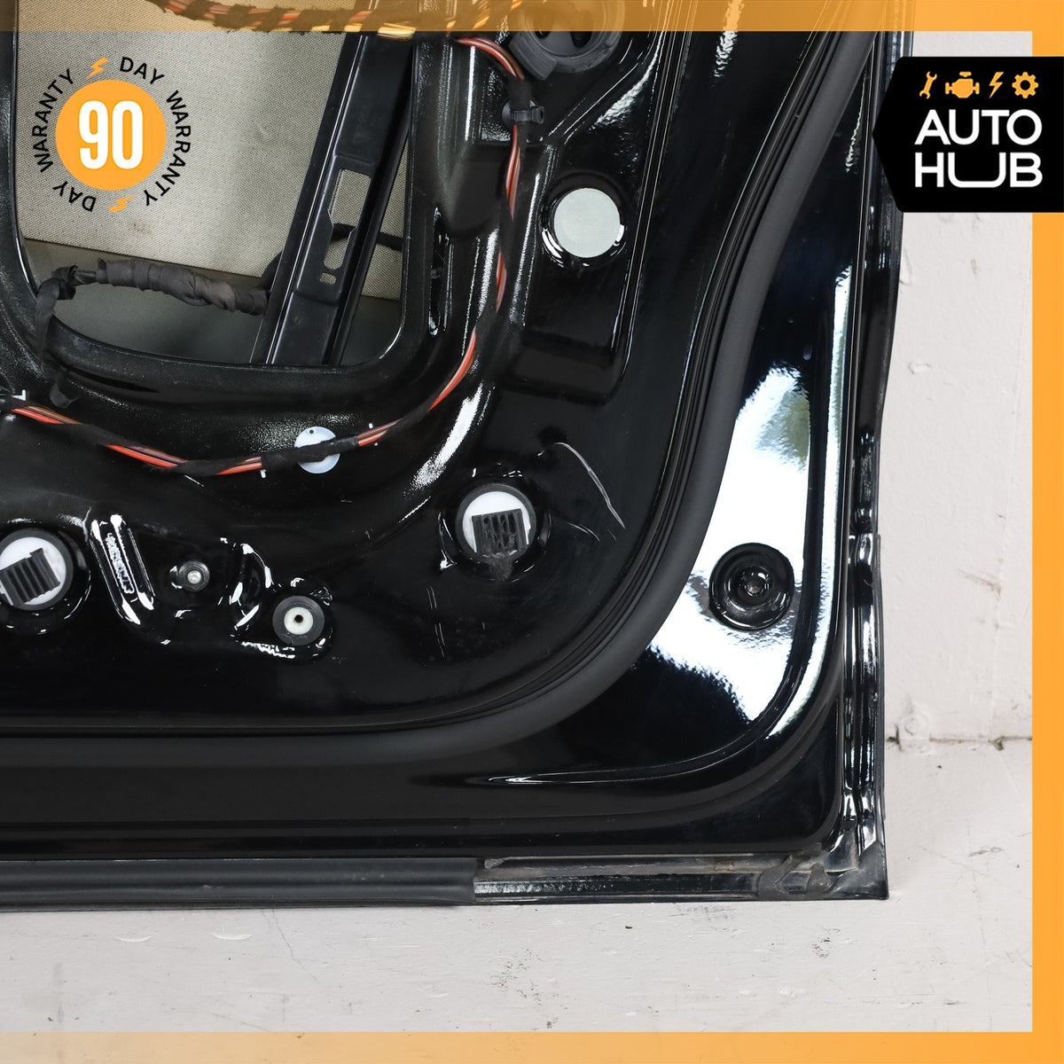15-25 Porsche Macan 95B Front Right Passenger Side Door Shell Black OEM 74k - photo 17