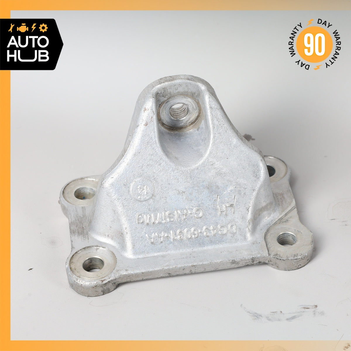 Aston Martin DB9 Engine Motor Left & Right Mount Bracket Set DG436031AA OEM - photo 2