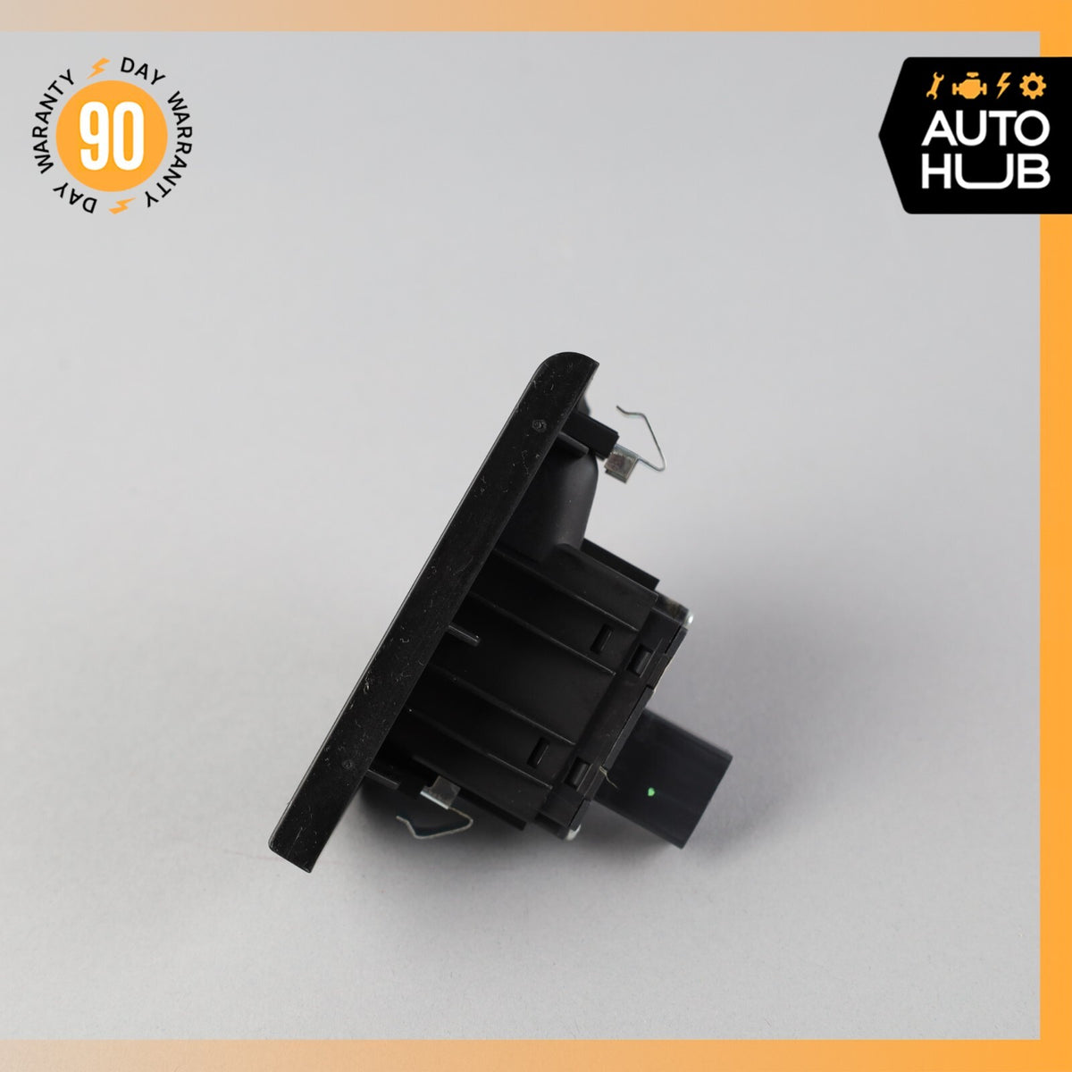 03-13 Maserati Quattroporte M139 Rear Right Side Window Switch Control OEM 74k - photo 2