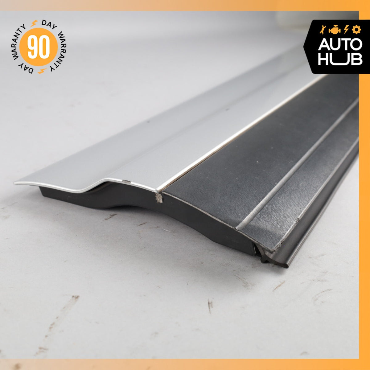 11-18 Porsche Cayenne 958 Front Right Side Lower Door Molding Silver OEM - photo 7