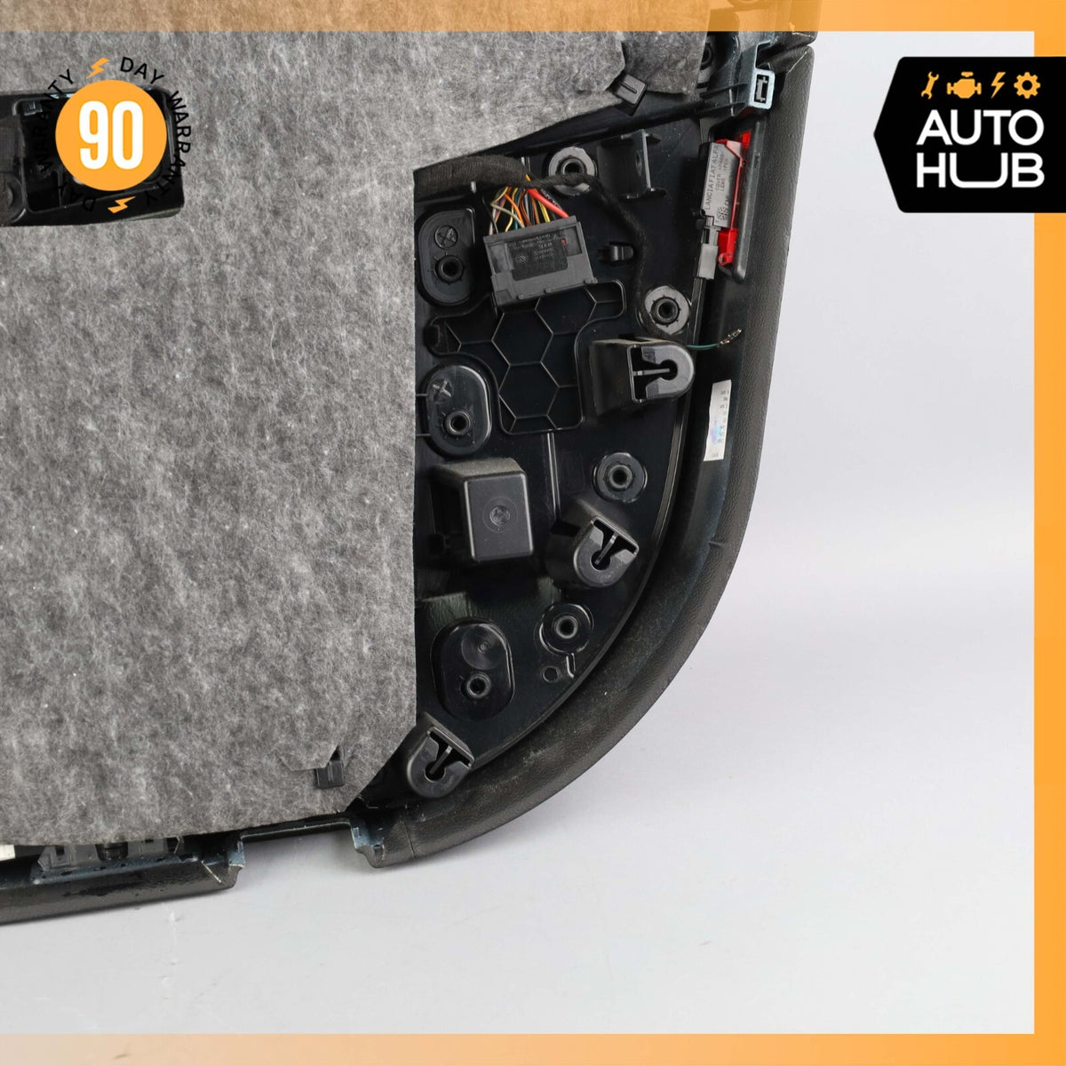 17-20 Maserati Levante M161 Interior Door Panel Front Left Side Black OEM 73k - photo 13