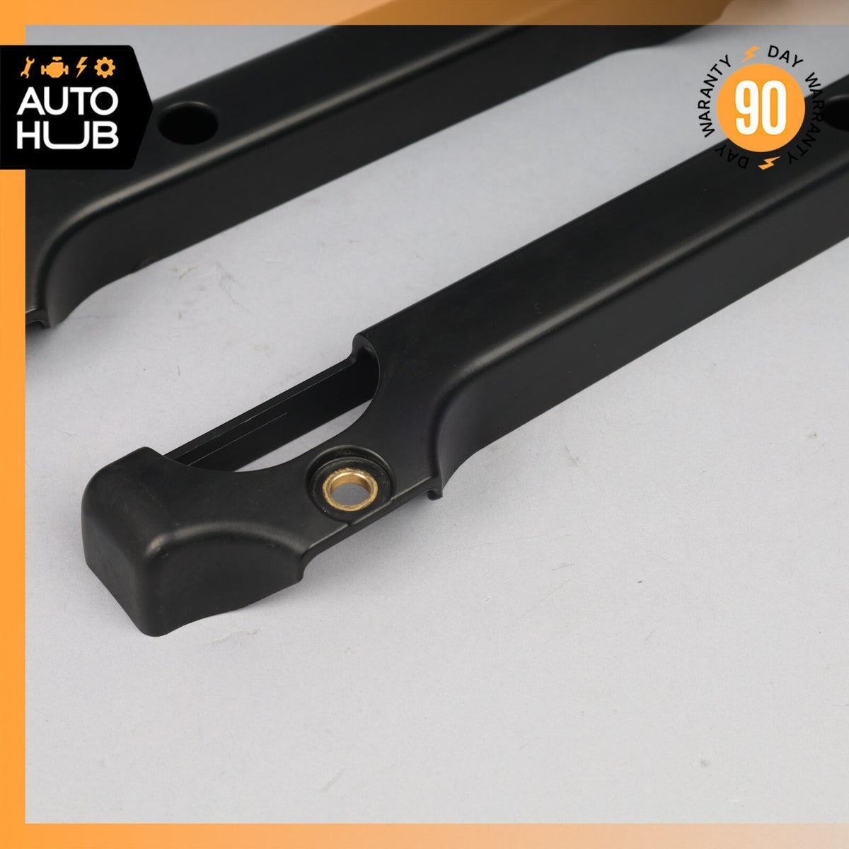 02-07 Maserati Spyder 4200 M138 Left & Right Side Fuel Rail Insulation Set OEM - photo 2