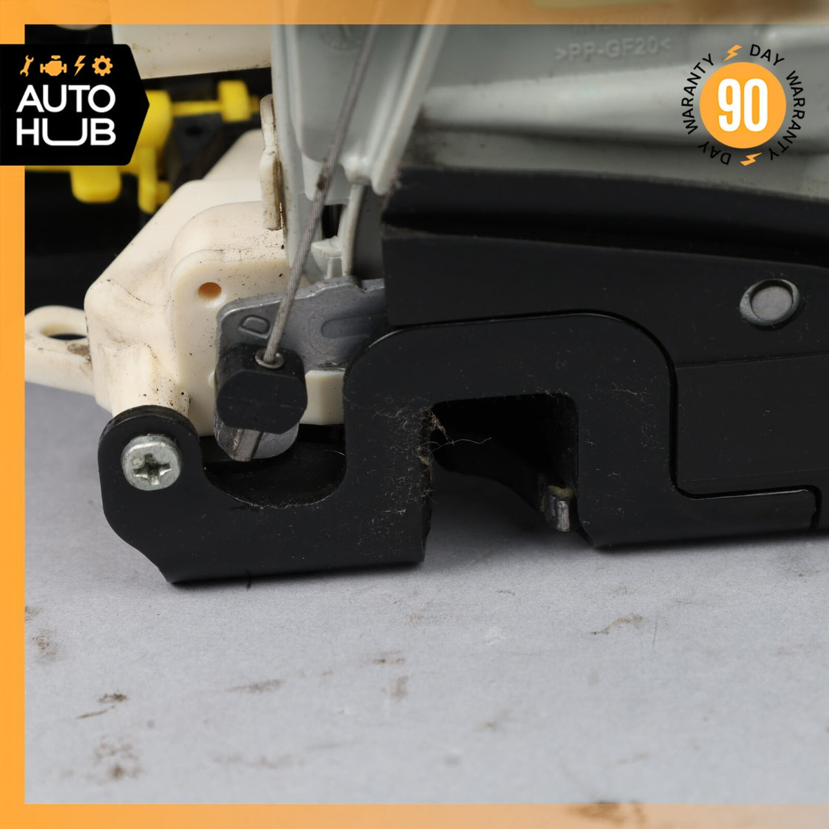 2015 Porsche Macan S 95B Front Right Passenger Side Door Lock Latch Actuator OEM - photo 9