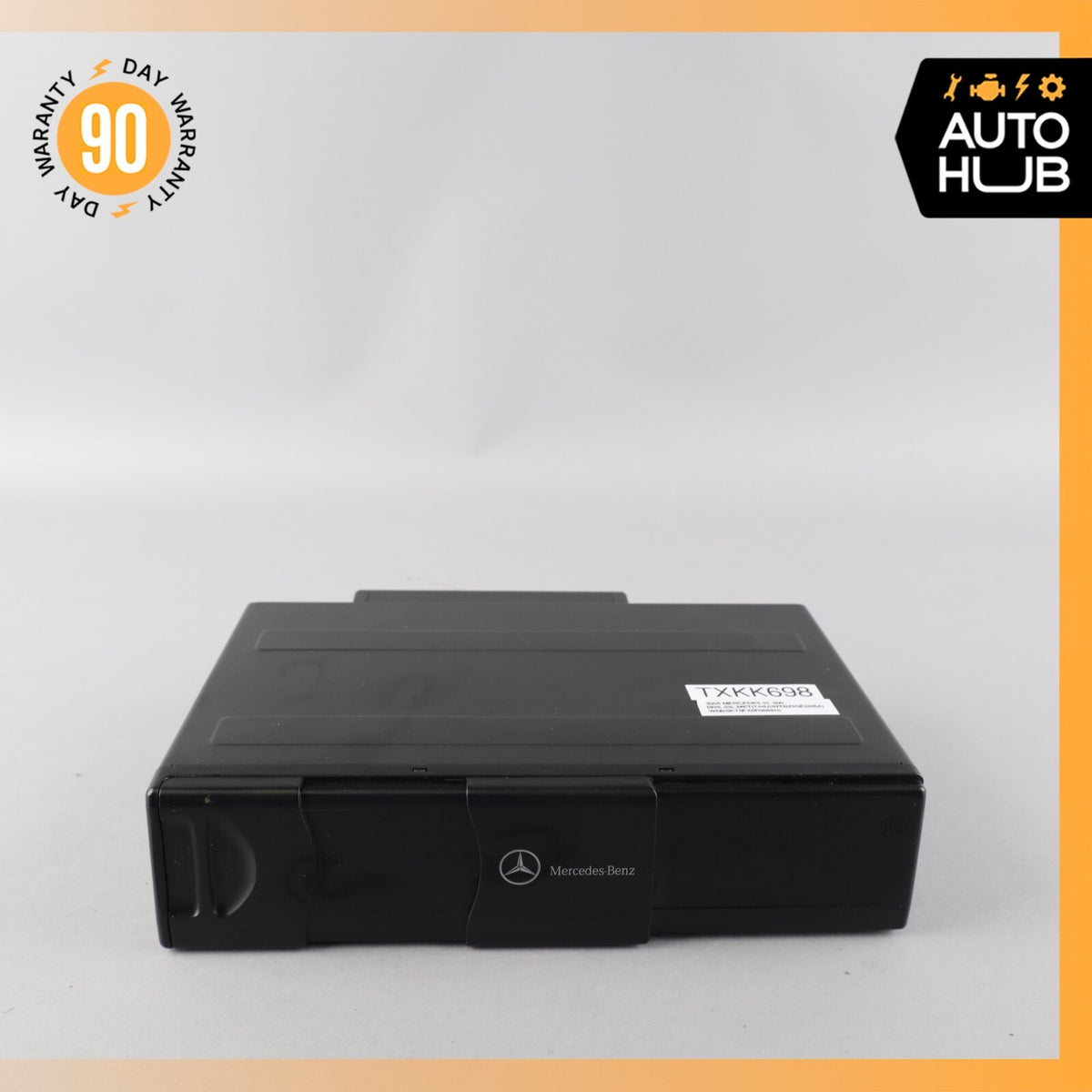 03-08 Mercedes R230 SL500 S430 CLK500 S430 CD Changer 6 Disk Player MC3330 OEM - photo 2