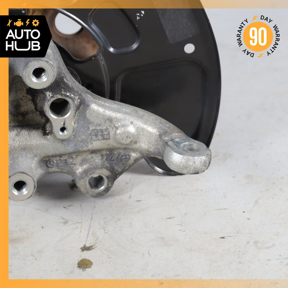 Mercedes W212 E250 E350 Front Right Spindle Knuckle Hub 2123320800 OEM - photo 9