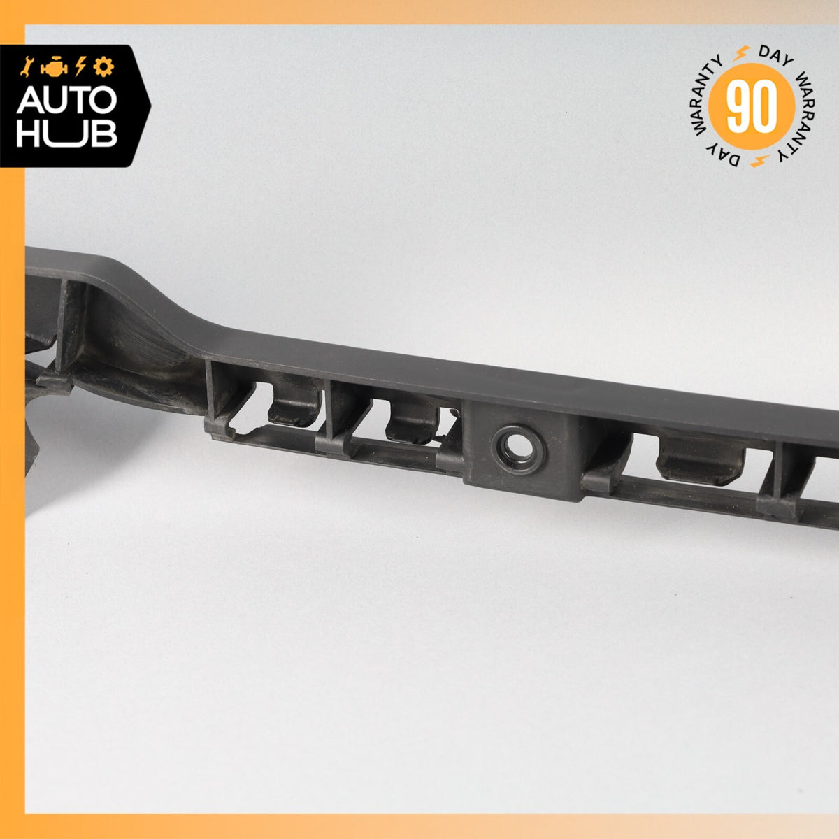 08-18 Maserati GranTurismo M145 Left Side Rocker Panel Side Skirt Bracket OEM - photo 10